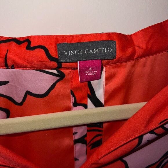 Vince Camuto V-Neck Ladies Orange Floral Blouse - Picture 2 of 9